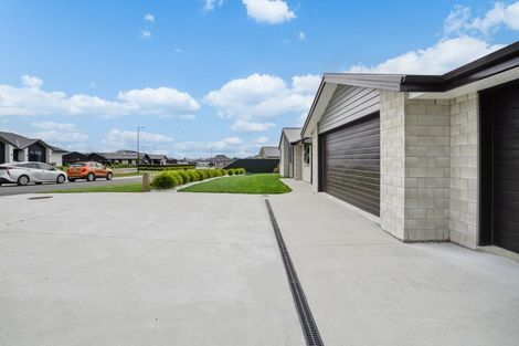 Photo of property in 15 Chatham Rise, Seaward Bush, Invercargill, 9812
