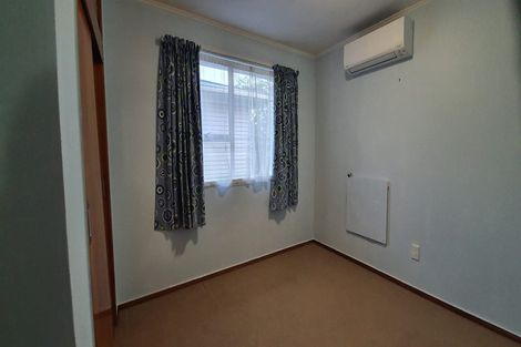 Photo of property in 34 Chislehurst Street, Henderson, Auckland, 0612