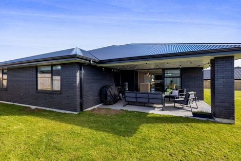 Photo of property in 10 Kararaina Close, Whalers Gate, New Plymouth, 4310