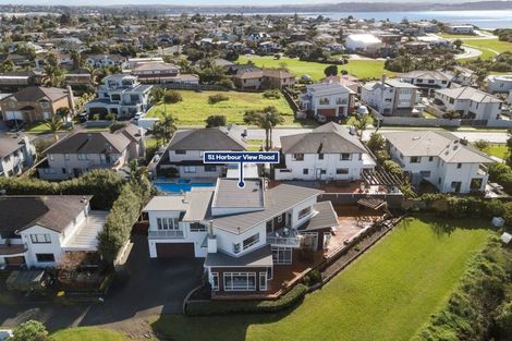 Photo of property in 51 Harbour View Road, Te Atatu Peninsula, Auckland, 0610