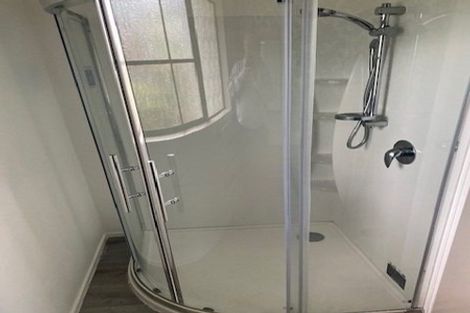 Photo of property in 32 Collins Avenue, Tawa, Wellington, 5028