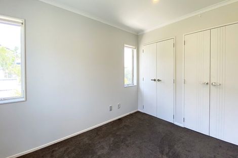 Photo of property in 33 Saint Maroun Rise, The Gardens, Auckland, 2105