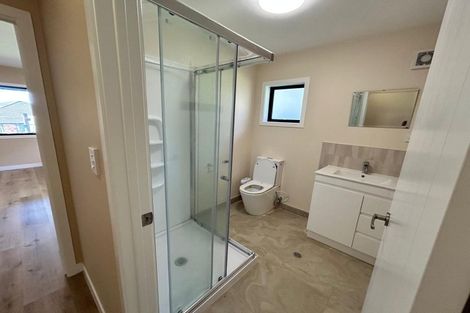 Photo of property in 300 Sturges Road, Henderson Valley, Auckland, 0612