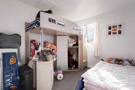 Photo of property in 3 Shepherds Road, Papakura, 2110