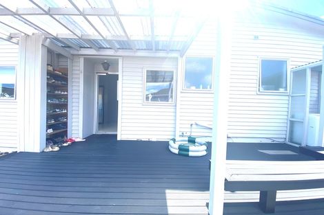Photo of property in 2 Damson Place, Bucklands Beach, Auckland, 2012