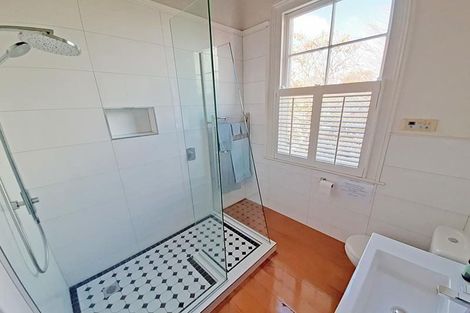 Photo of property in 2/24 Church Street, Devonport, Auckland, 0624