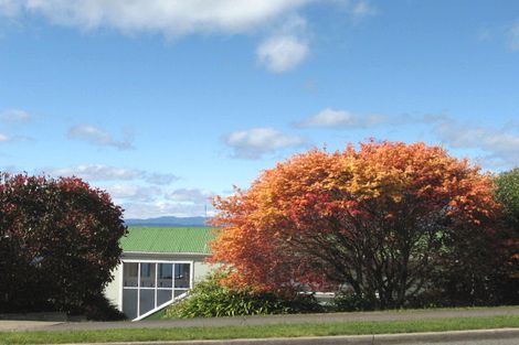 Photo of property in 43 Wakeman Road, Acacia Bay, Taupo, 3330