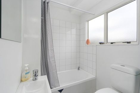 Photo of property in 5 Lorna Irene Drive, Raumati South, Paraparaumu, 5032