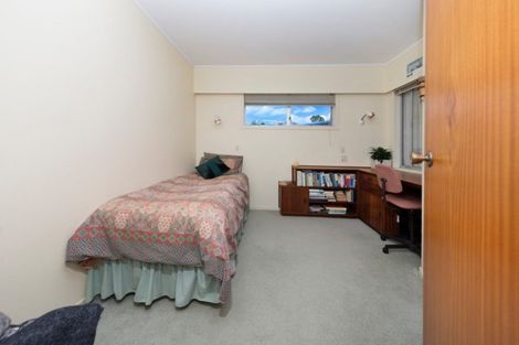 Photo of property in 5 Elizabeth Place, Mairangi Bay, Auckland, 0630