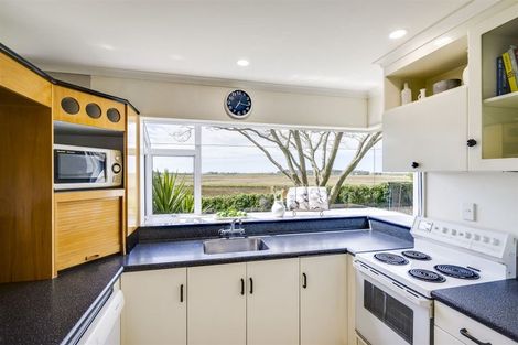 Photo of property in 58 Nilgiri Road, Poraiti, Napier, 4182