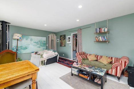 Photo of property in 27 Te Papau Crescent, Diamond Harbour, 8972