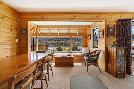 Photo of property in 20 Balmoral Drive, Kelvin Heights, Queenstown, 9300