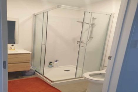 Photo of property in 11/8 Chivalry Road, Glenfield, Auckland, 0629