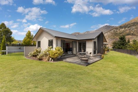 Photo of property in 38 Rere Road, Lake Hayes, Queenstown, 9304