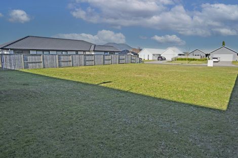 Photo of property in 37 Huka Heights Drive, Rangatira Park, Taupo, 3330