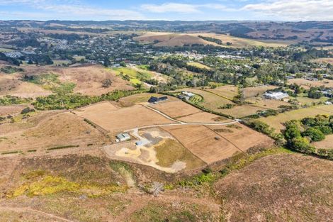 Photo of property in 101 Wintour Road, Waimauku, 0881