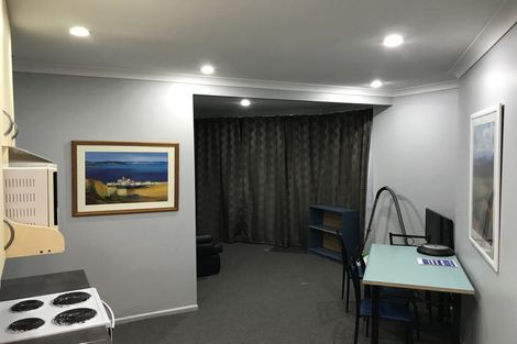 Photo of property in Terrace Garden Apartments, 1e/120 The Terrace, Wellington Central, Wellington, 6011