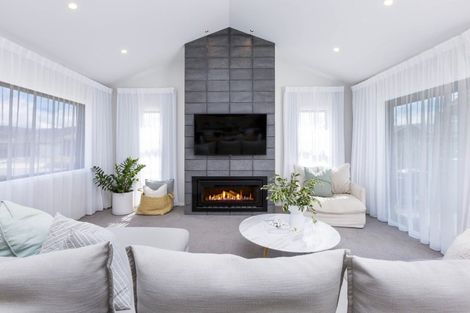 Photo of property in 20 Salisbury Crescent, Wallaceville, Upper Hutt, 5018