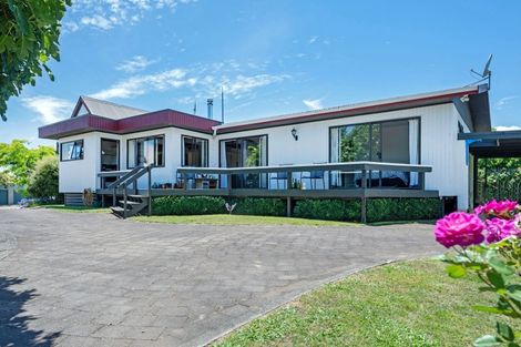 Photo of property in 15 Kempton Place, Richmond Heights, Taupo, 3330