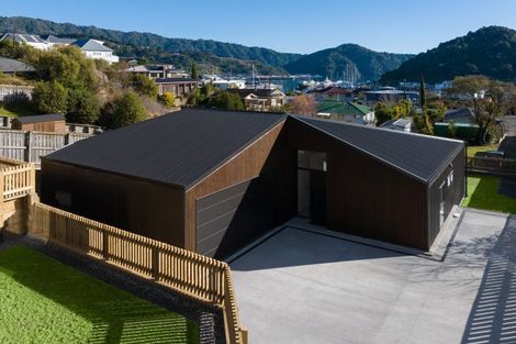 Photo of property in 12b Russell Street, Picton, 7220