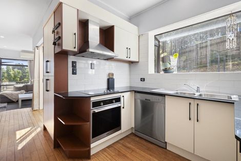 Photo of property in 10 Brownlee Place, Pukekohe, 2120