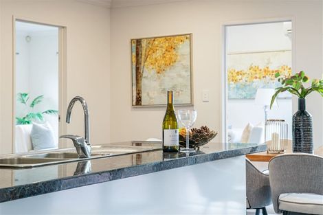 Photo of property in 29 Sapperton Drive, Henderson, Auckland, 0612