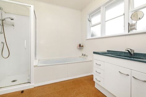 Photo of property in 1 Westhaven Drive, Tawa, Wellington, 5028