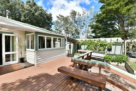 Photo of property in 2059 State Highway 16, Helensville, 0875