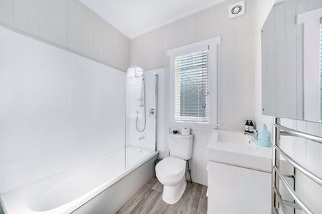 Photo of property in 17 Tennessee Avenue, Mangere East, Auckland, 2024