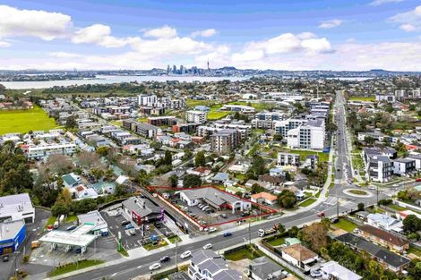 Photo of property in 54 Northcote Road, Northcote, Christchurch, 8052