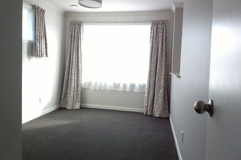 Photo of property in 52 Sheridan Terrace, Johnsonville, Wellington, 6037