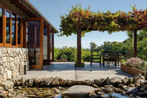 Photo of property in 54 Lane Road, Havelock North, 4130