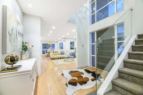 Photo of property in 34a Exmouth Road, Northcote, Auckland, 0627