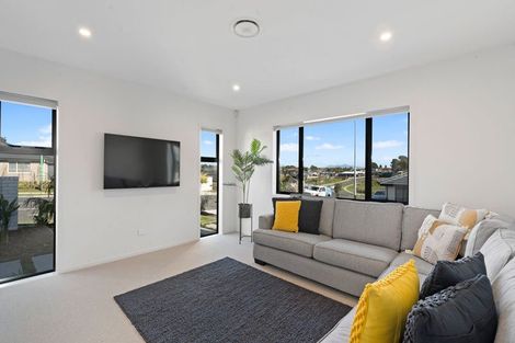 Photo of property in 255 Parklands Avenue, Bell Block, New Plymouth, 4312