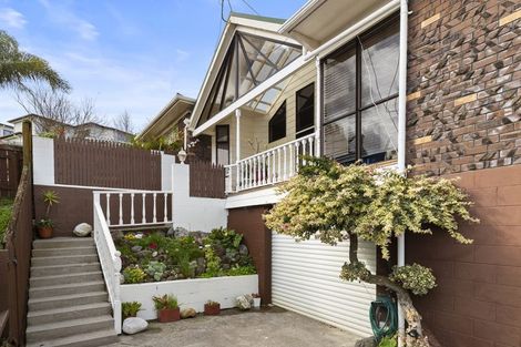 Photo of property in 96 Cardiff Road, Pakuranga, Auckland, 2010