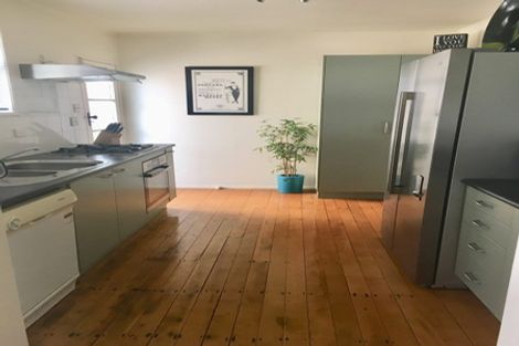 Photo of property in 1/156 Nile Road, Milford, Auckland, 0620