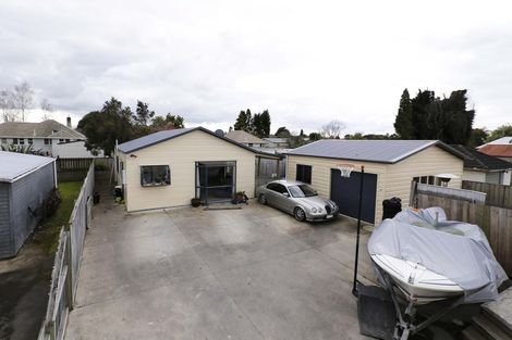 Photo of property in 38a Pine Avenue, Henderson, Auckland, 0612