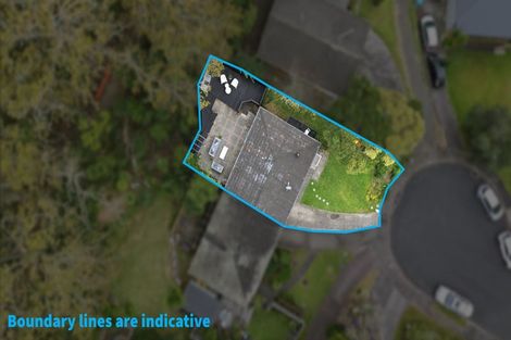 Photo of property in 2/12 Mahuta Grove, Northcote, Auckland, 0627
