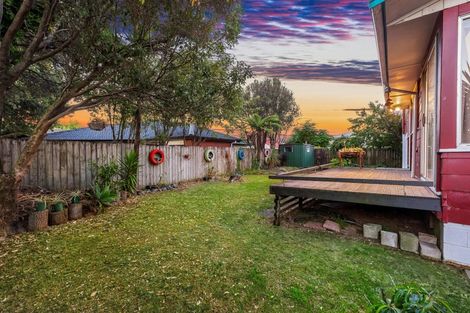 Photo of property in 75a Sturges Road, Henderson, Auckland, 0612
