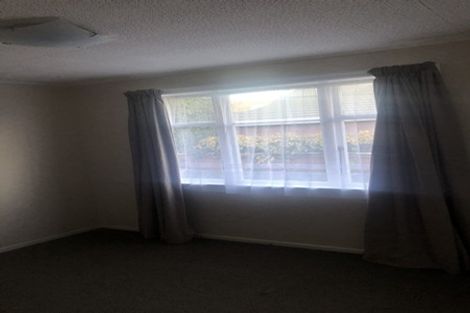 Photo of property in 1/6 Oxford Crescent, Ebdentown, Upper Hutt, 5018