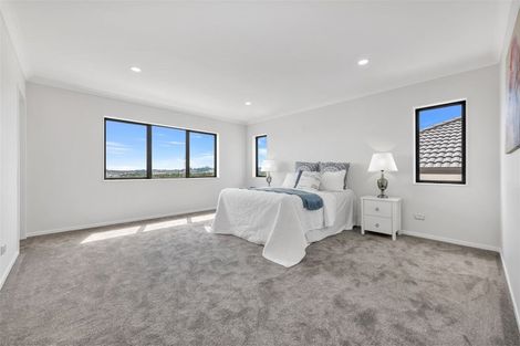 Photo of property in 4 Glann Lane, Flat Bush, Auckland, 2019