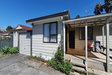 Photo of property in 1/194 Te Irirangi Drive, Flat Bush, Auckland, 2023