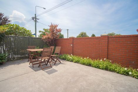Photo of property in 101 Avonhead Road, Avonhead, Christchurch, 8042
