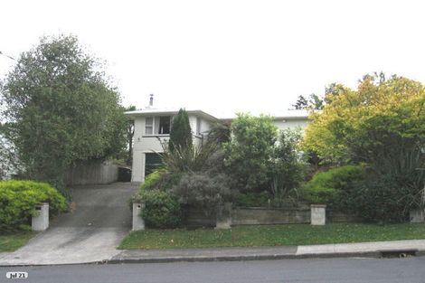 Photo of property in 25 Selwyn Crescent, Forrest Hill, Auckland, 0620