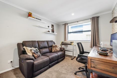 Photo of property in 87 Pakanga Grove, Pyes Pa, Tauranga, 3112