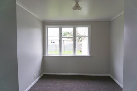 Photo of property in 36 Crewe Crescent, Hokowhitu, Palmerston North, 4410
