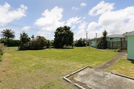 Photo of property in 74 Domett Street, Opunake, 4616