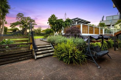 Photo of property in 9 Rangimarie Road, Swanson, Auckland, 0816