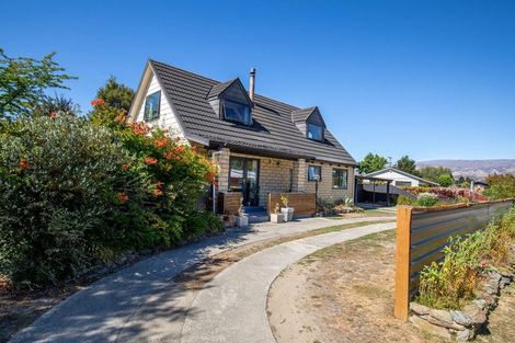 Photo of property in 17 Dunstan Street, Clyde, 9330