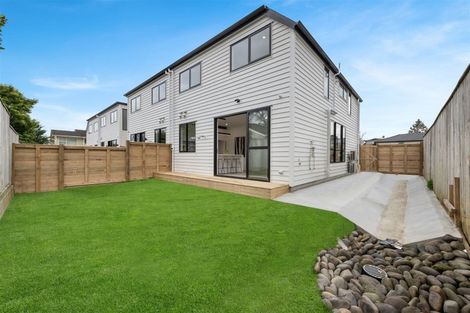 Photo of property in 241a Bucklands Beach Road, Bucklands Beach, Auckland, 2012